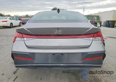 2024 Hyundai Elantra Sel z USA, uszkodzony, nr VIN KMHLS4DG9RU688233